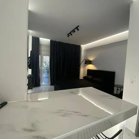 Sdm With Jacuzzi,pool And Sauna Apartment *